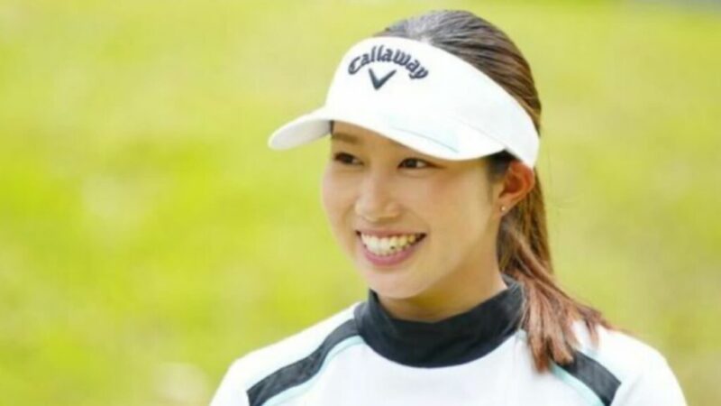 弟子の女子プロゴルファーを紹介するイメージ画像