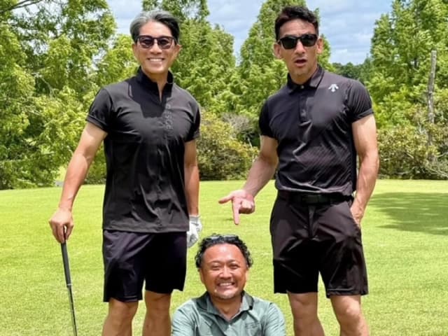 ゴルフ好きサッカー選手を紹介するイメージ画像