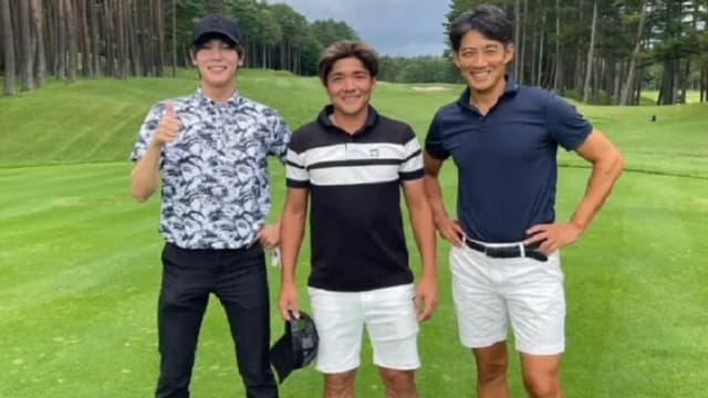 ゴルフ好きサッカー選手を紹介するイメージ画像