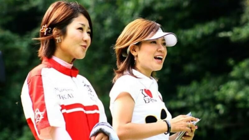 プロデビュー戦に姉をキャディに帯同して参戦するイメージ画像