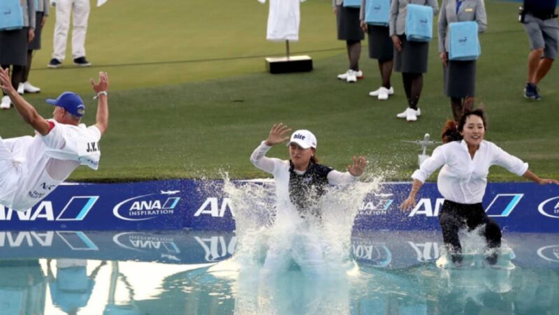 シェブロン選手権での池ダイブを紹介するイメージ画像